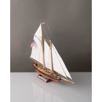 Corel SM102 Corelline Yacht America kit 1:155